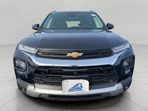 Used 2023 Chevrolet TrailBlazer LT w/ Convenience Package image 2