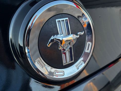 Used 2014 Ford Mustang Convertible image 12