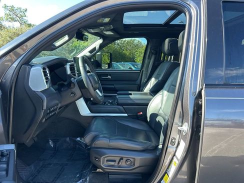 Used 2023 Toyota Tundra Platinum image 9