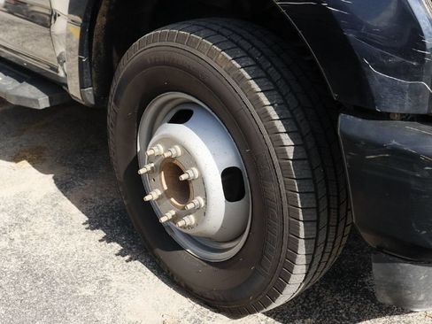 Used 2022 Ford F350 XL RWD image 4