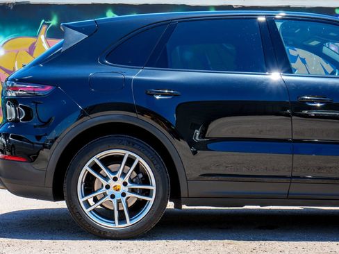Used 2019 Porsche Cayenne S AWD/4WD image 10