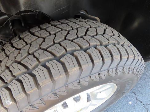 Used 2008 Chevrolet Silverado 2500 LTZ w/ Safety Package image 12