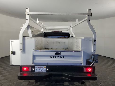 Used 2023 Chevrolet Silverado 2500 W/T w/ WT Convenience Package image 5