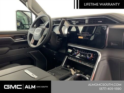 New 2026 GMC Sierra 3500 Denali w/ Denali Reserve Package AWD/4WD image 54