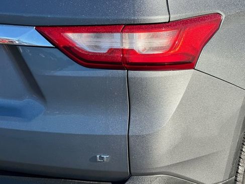 Used 2019 Chevrolet Traverse LT image 36