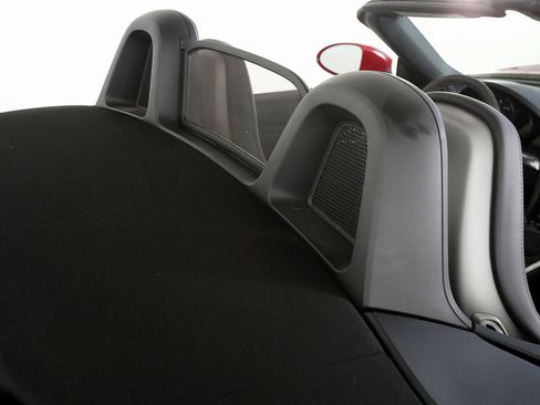 Used 2021 Porsche 718 Boxster GTS image 17