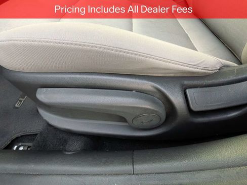 Used 2018 Hyundai Elantra SEL FWD image 19