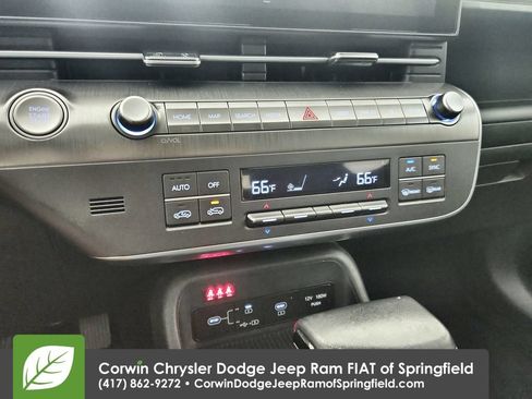 Used 2025 Hyundai Kona SEL AWD/4WD image 25