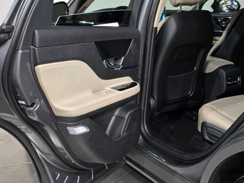 New 2026 Lincoln Corsair Premiere image 31