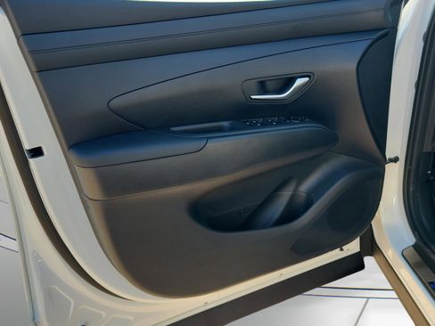 New 2026 Hyundai Tucson Blue SE image 18