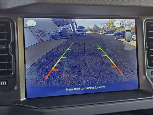 Used 2025 Ford Bronco Big Bend image 11