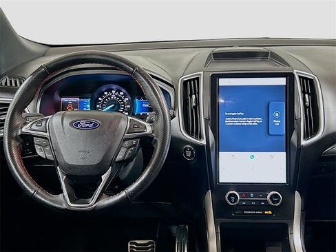 Used 2024 Ford Edge ST-Line image 18