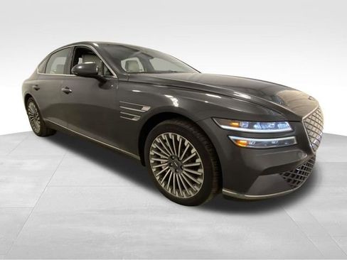 Used 2024 Genesis G80 image 5