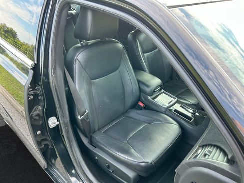 Used 2013 Chrysler 300 C w/ Light Group AWD/4WD image 32