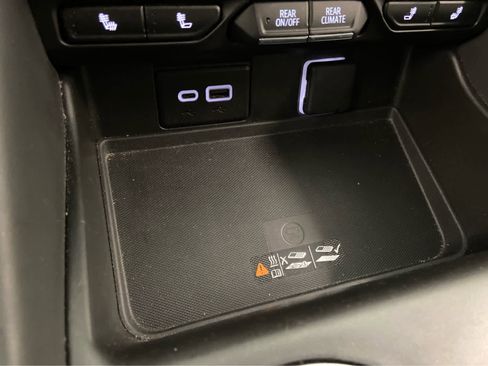 Used 2023 Chevrolet Tahoe LT image 41