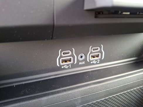 New 2026 RAM 1500 Express AWD/4WD image 19