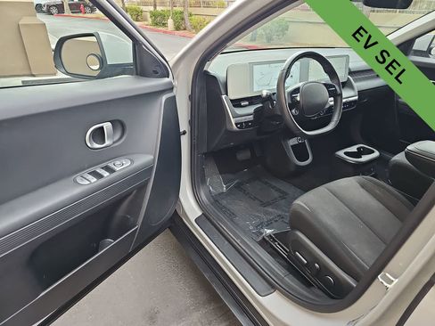 Certified 2024 Hyundai Ioniq 5 SEL RWD image 10
