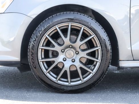 Used 2015 Volkswagen Jetta TDI SEL FWD image 18