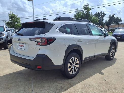 New 2025 Subaru Outback Premium image 4