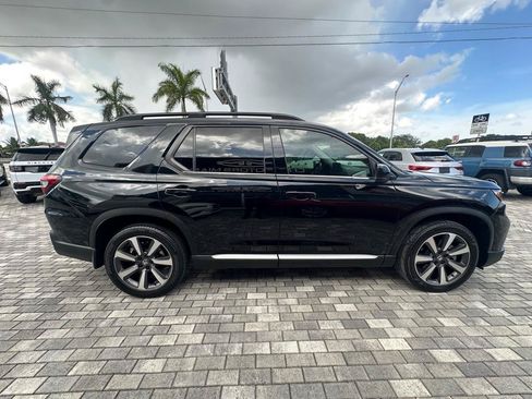 Used 2023 Honda Pilot Elite image 10