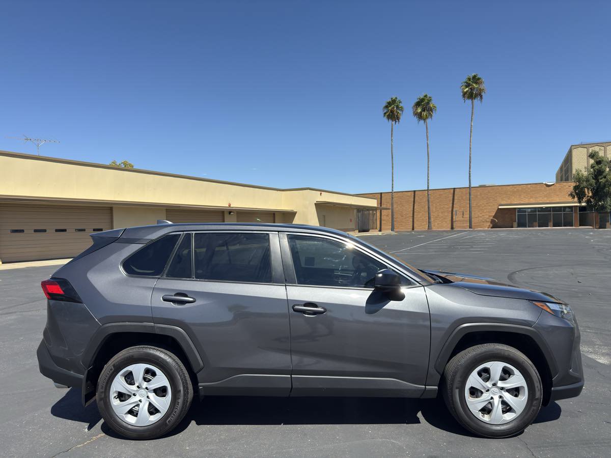 Used 2024 Toyota RAV4 LE FWD image 8