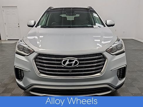 Used 2019 Hyundai Santa Fe XL image 4
