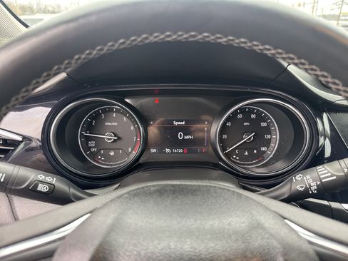 Used 2023 Buick Encore GX Essence w/ Experience Buick Package image 20