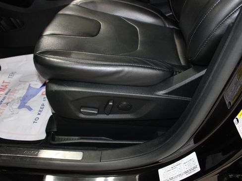 Used 2021 Ford Edge Titanium w/ Equipment Group 301A image 16