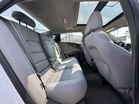Used 2016 Chevrolet Malibu LT FWD image 32