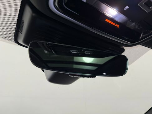 New 2026 Land Rover Range Rover Velar Dynamic SE AWD/4WD image 17