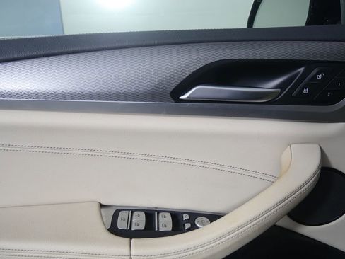 Used 2020 BMW X4 xDrive30i w/ M Sport Package 2 image 8