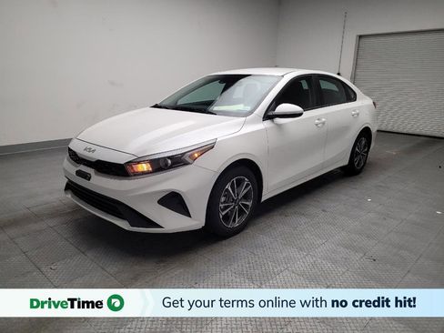 Used 2024 Kia Forte LXS image 1