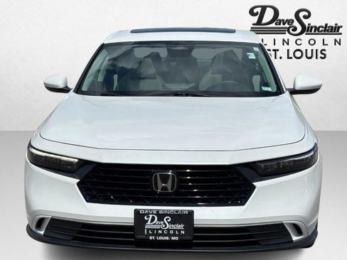 Used 2023 Honda Accord EX image 8