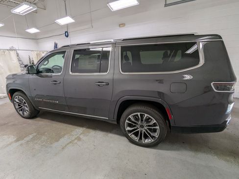 New 2025 Jeep Grand Wagoneer L Series III image 8