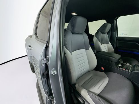 Used 2024 Toyota Tacoma TRD Sport image 28