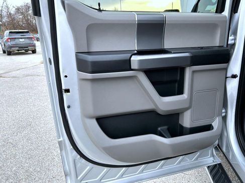 Used 2015 Ford F150 XLT w/ Equipment Group 302A Luxury image 20