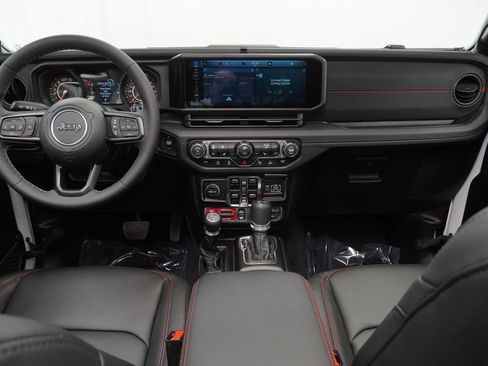 Used 2026 Jeep Wrangler Unlimited Rubicon image 28