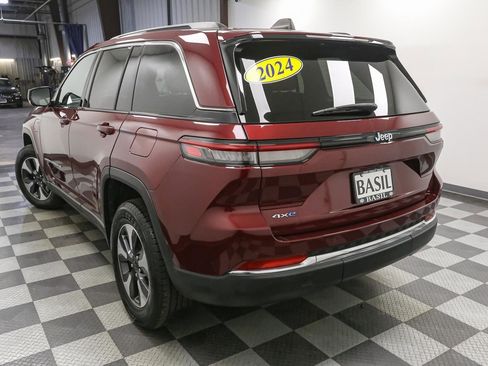 Used 2024 Jeep Grand Cherokee Limited 4xe AWD/4WD image 10