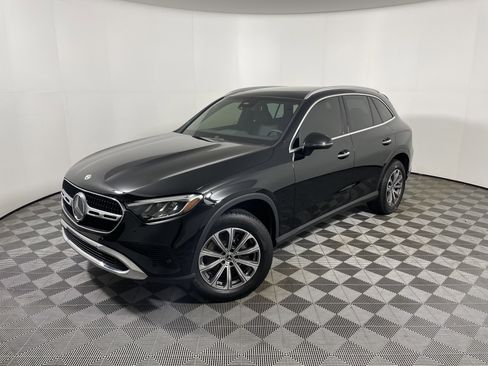 Certified 2023 Mercedes-Benz GLC 300 4MATIC image 1