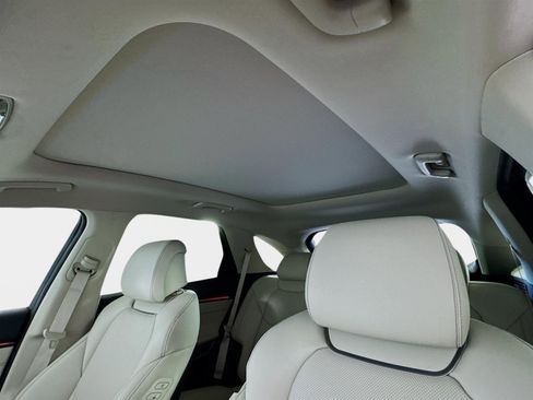 New 2026 Genesis GV70 2.5T Select image 14