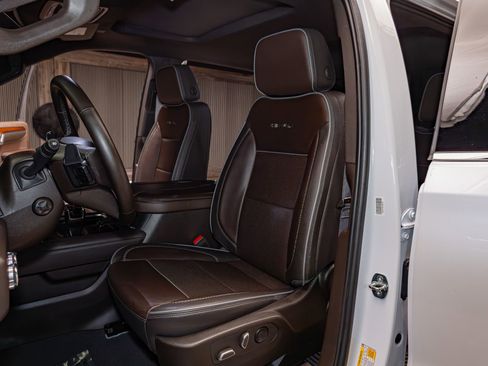 Used 2023 GMC Sierra 1500 Denali w/ Denali Reserve Package image 19