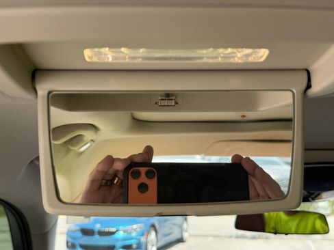 Used 2017 BMW 750i image 34