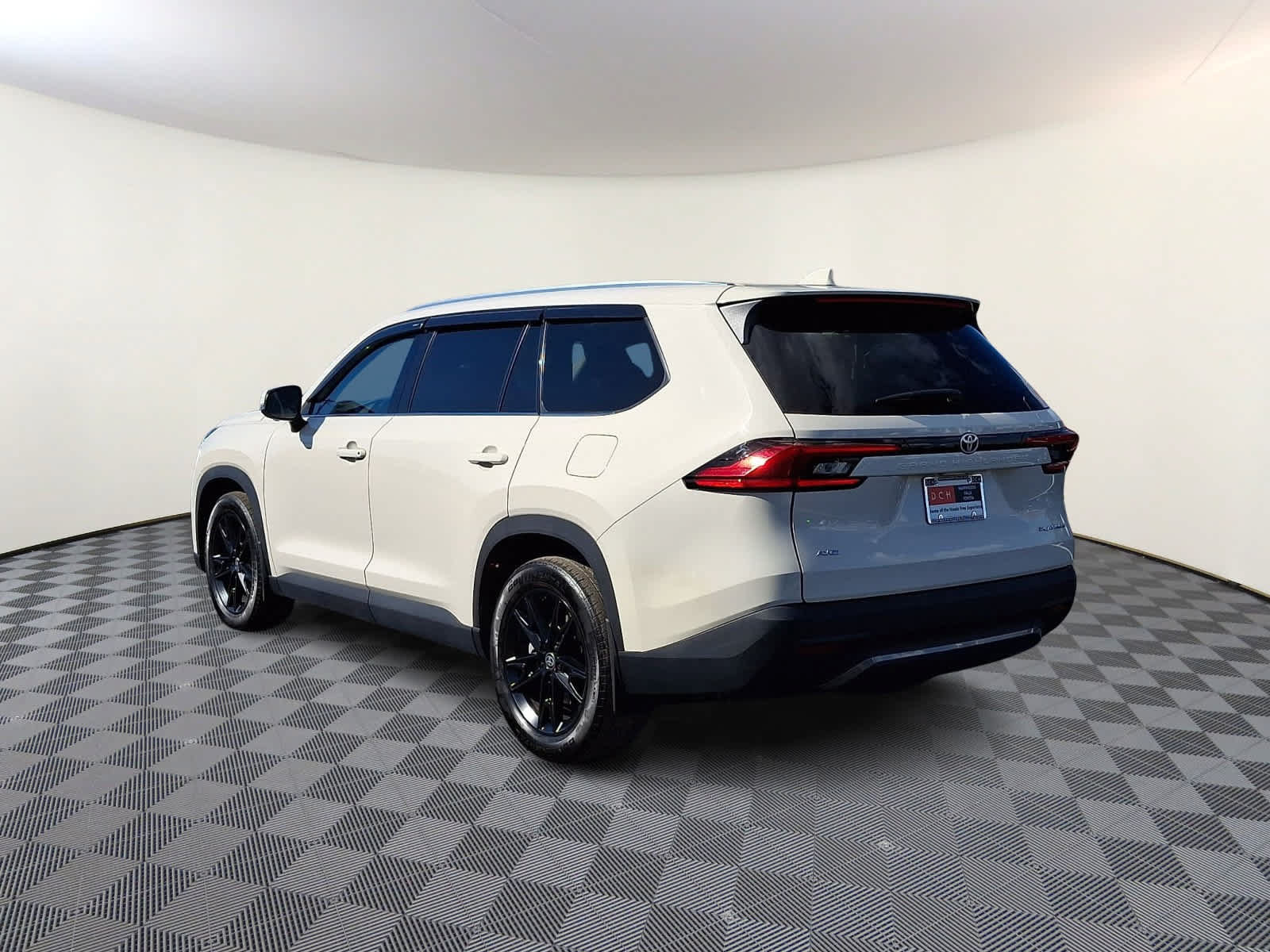 Certified 2024 Toyota Grand Highlander AWD image 7