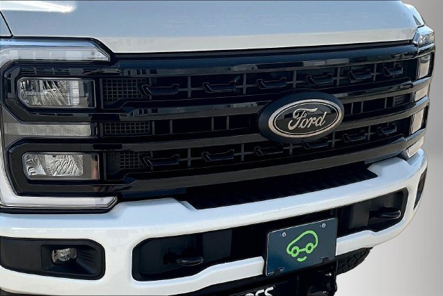 Used 2024 Ford F350 Lariat w/ Tremor Off-Road Package AWD/4WD image 33