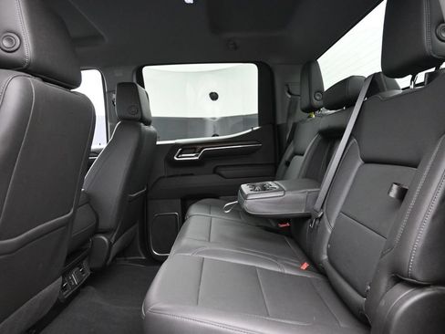Used 2022 GMC Sierra 1500 SLT AWD/4WD image 12