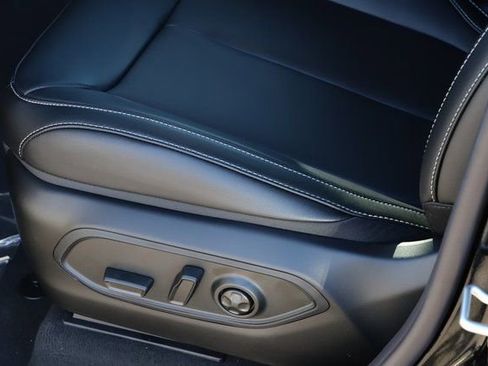 New 2025 Jeep Grand Cherokee Limited AWD/4WD image 14