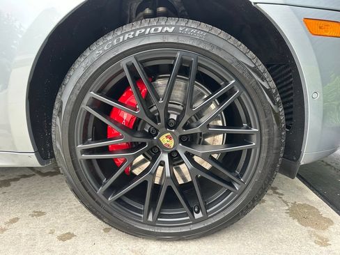 Certified 2025 Porsche Macan GTS AWD/4WD image 15