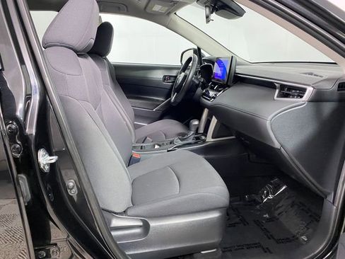 Used 2024 Toyota Corolla Cross LE AWD/4WD image 8