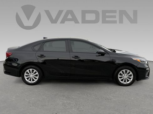 Used 2021 Kia Forte Sedan image 4