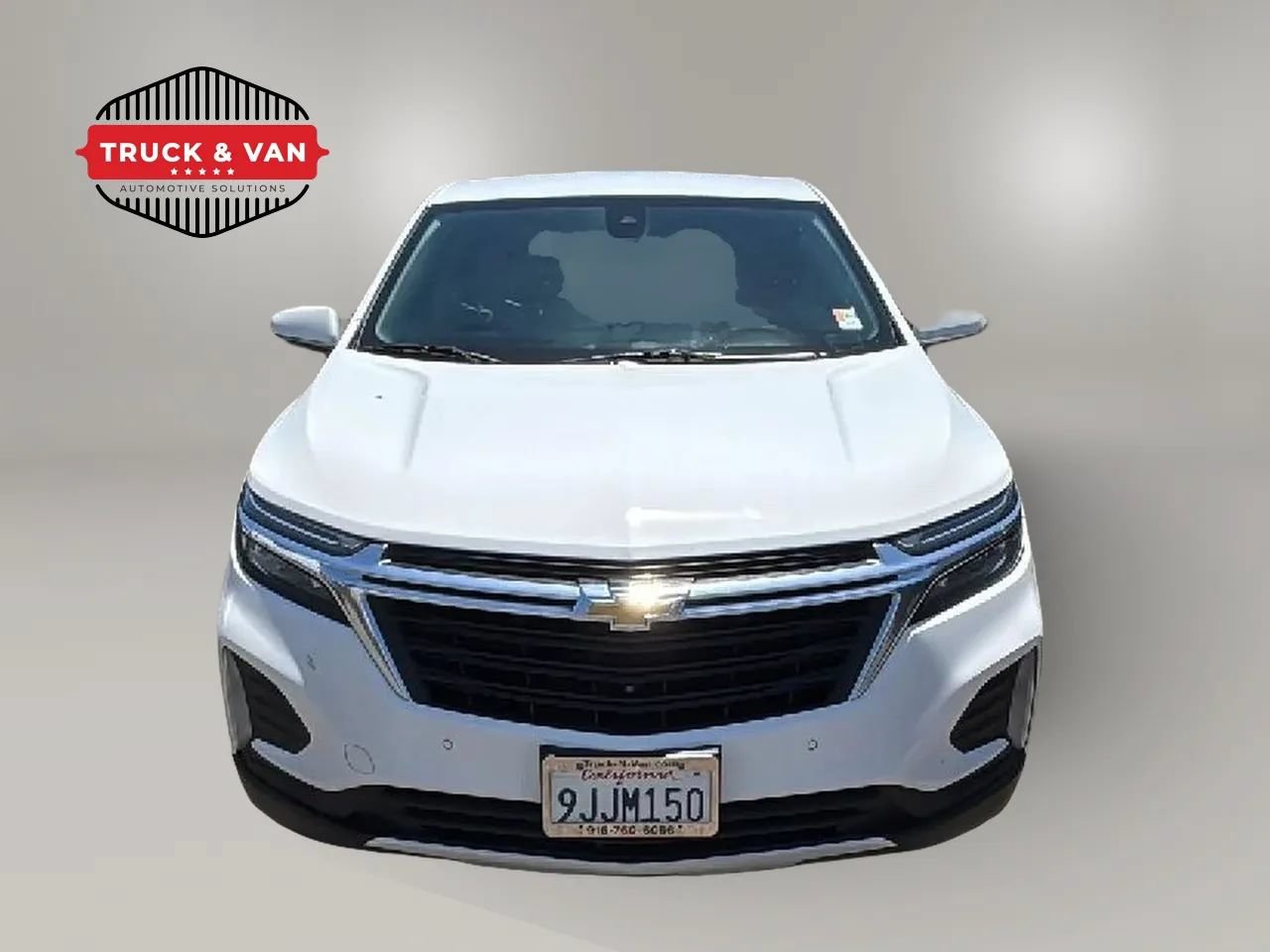 Used 2024 Chevrolet Equinox LT AWD/4WD image 2